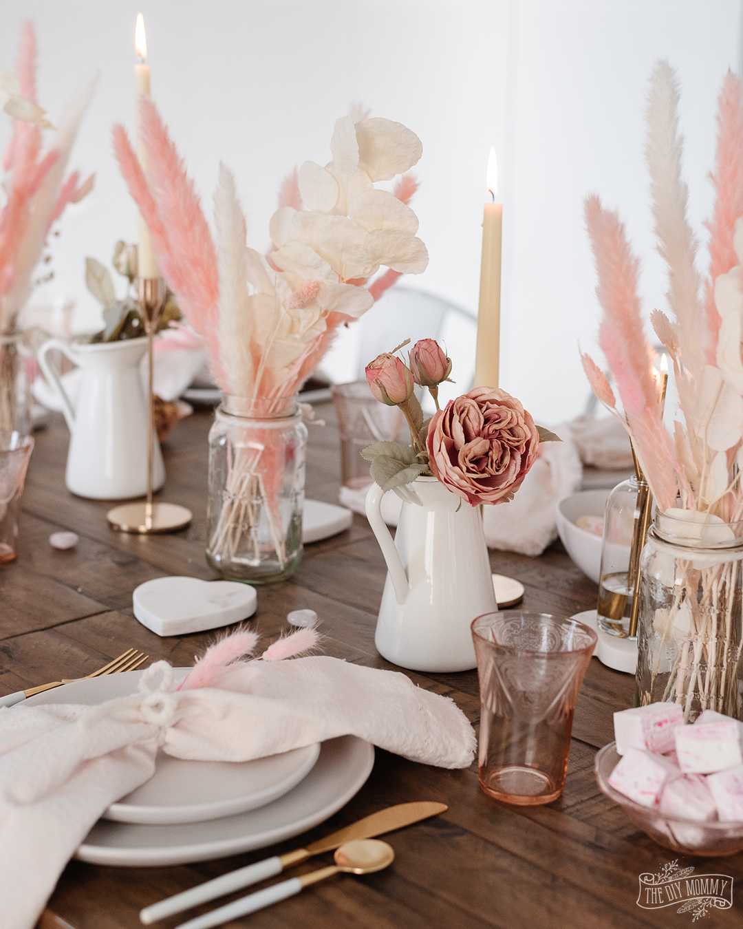 Romantic Pink, White and Gold Valentine Table
