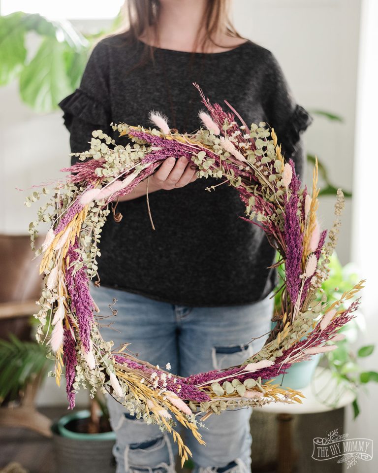 How to make a Dried Flower Wreath