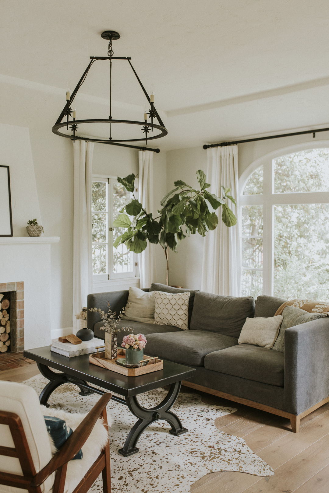 How to create a Transitional Living Room
