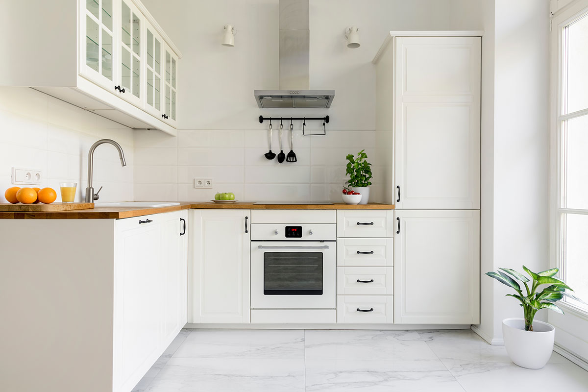 5 Kitchen Floors that Go Perfectly with White Cabinets
