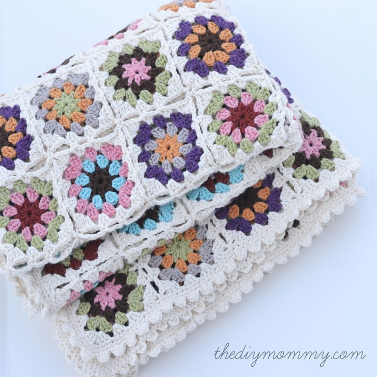 How to Make a Crochet Baby Blanket with Granny Squares